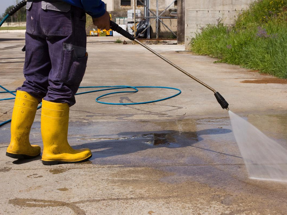 Drive way pressure washing